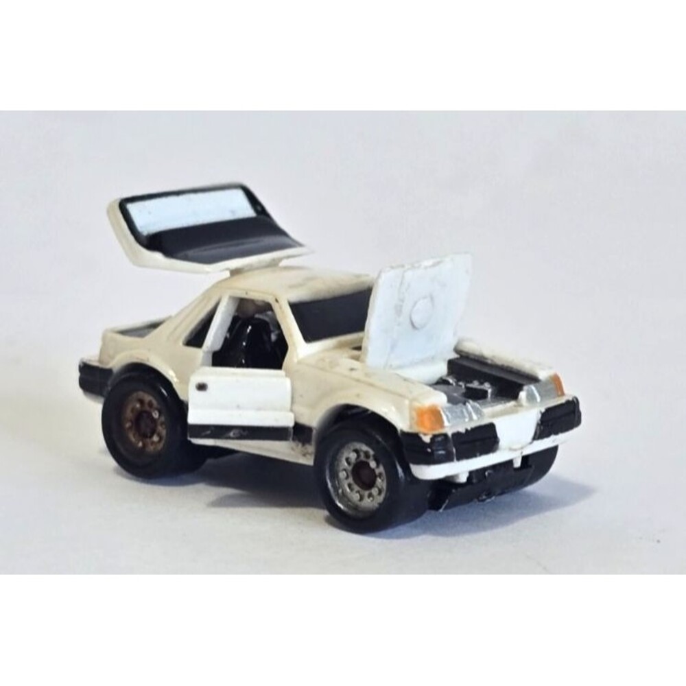Vintage 1988 Galoob Micro Machines '80s Ford Mustang SVO White Toy Car - Picture 2 of 9